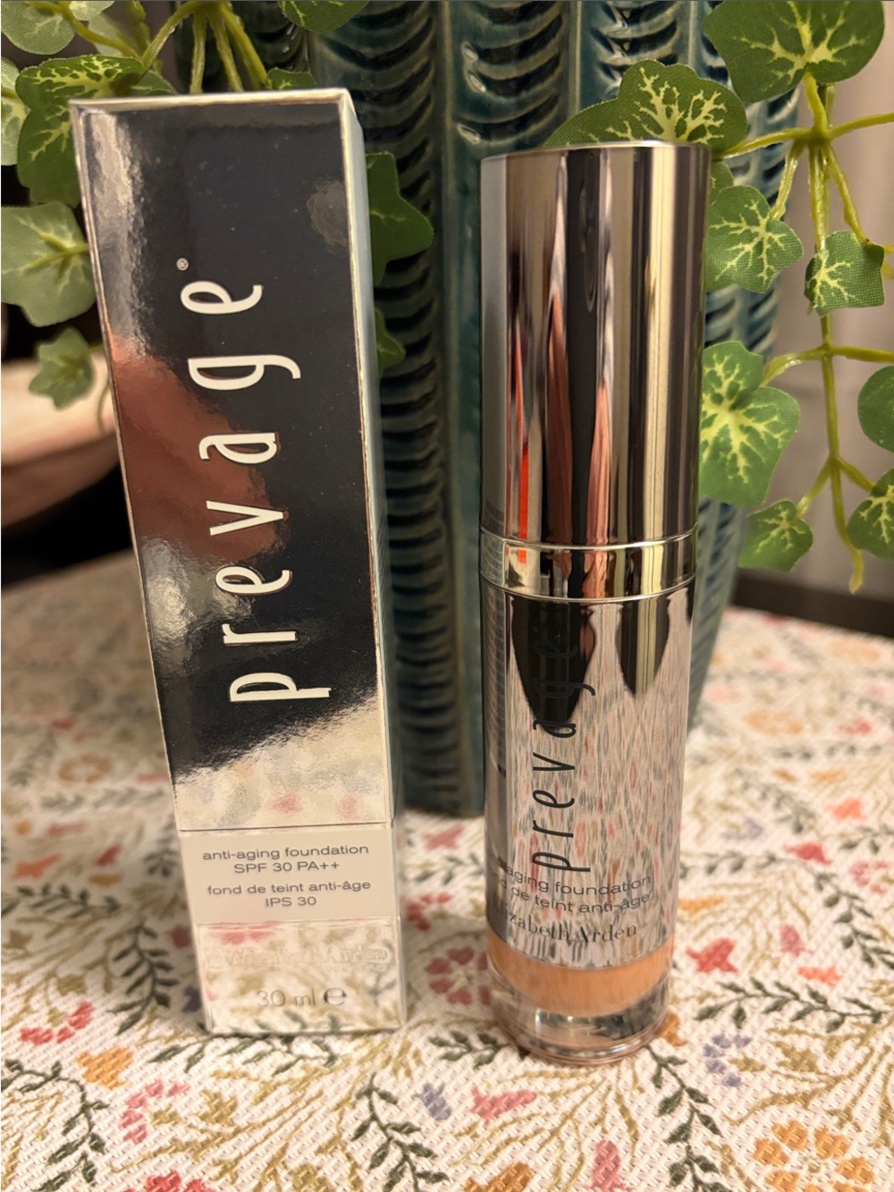 Anti-Aging Foundation SPF 30 - Beige
